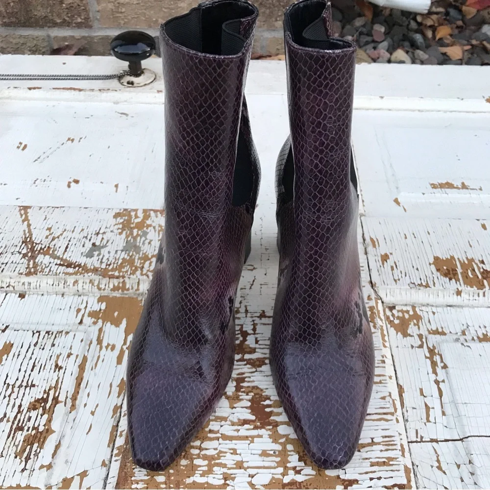 🍄 Donald J.Pliner Laila Snakeskin Print Booties - Picture 5 of 12
